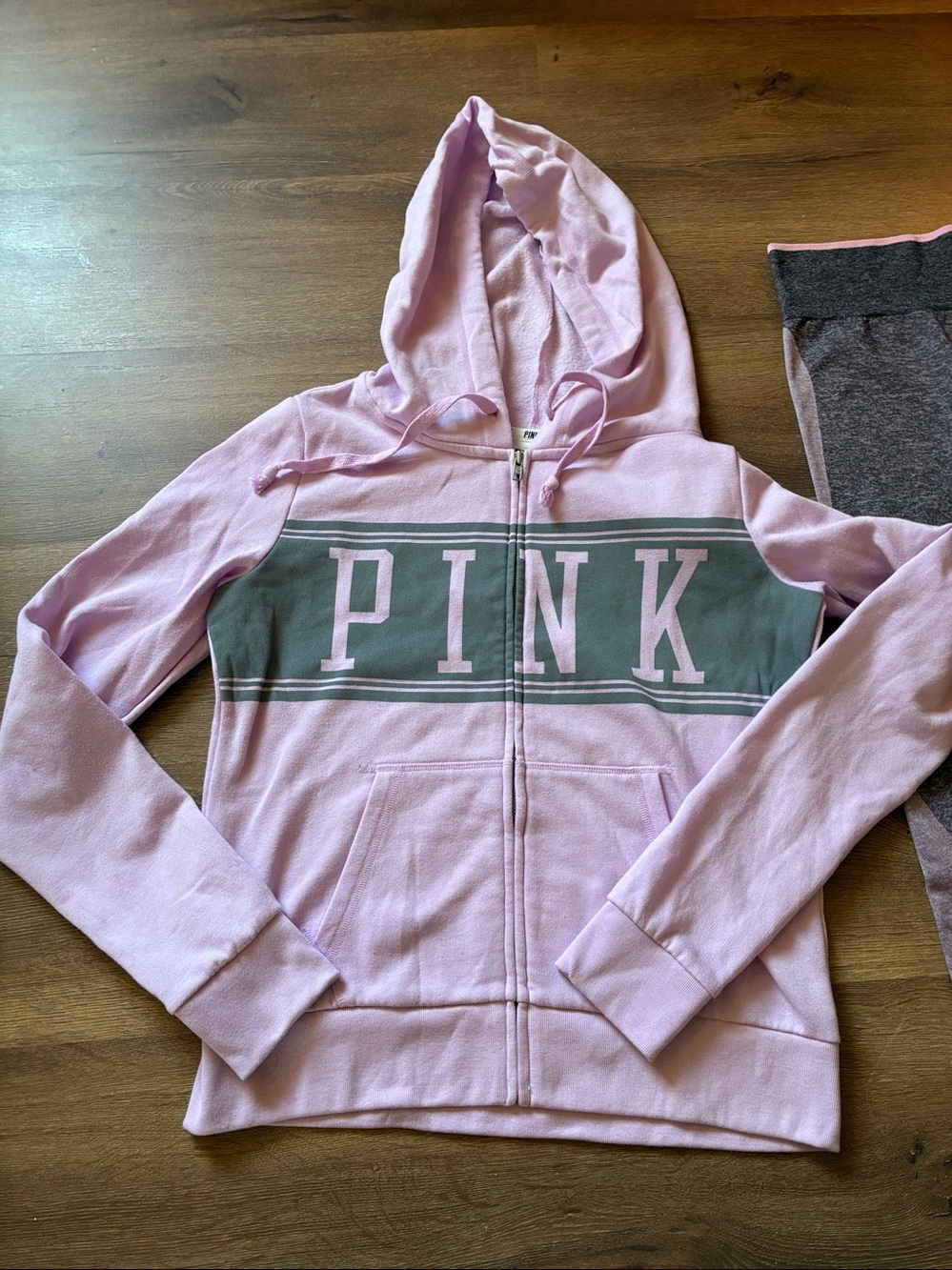 PINK Victoria's Secret Light lavender Hoodie with Gray Panel & pink leggings M - Picture 9 of 12